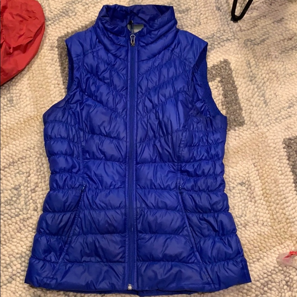 Athleta down vest